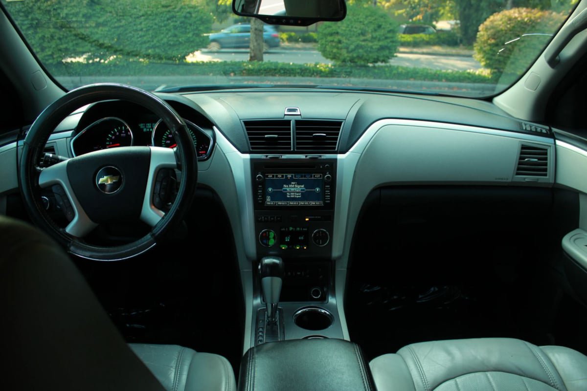 Used 2011 Chevrolet Traverse LTZ w/ LPO, 'HIT The Road' Package AWD/4WD image 11