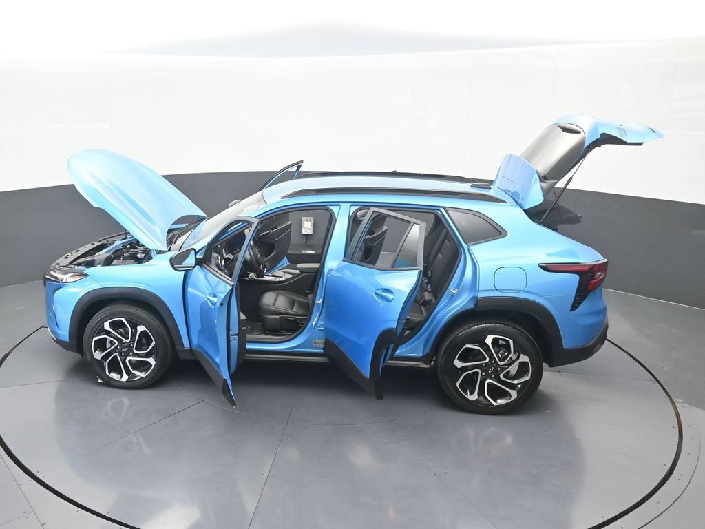 Used 2025 Chevrolet Trax RS FWD image 62