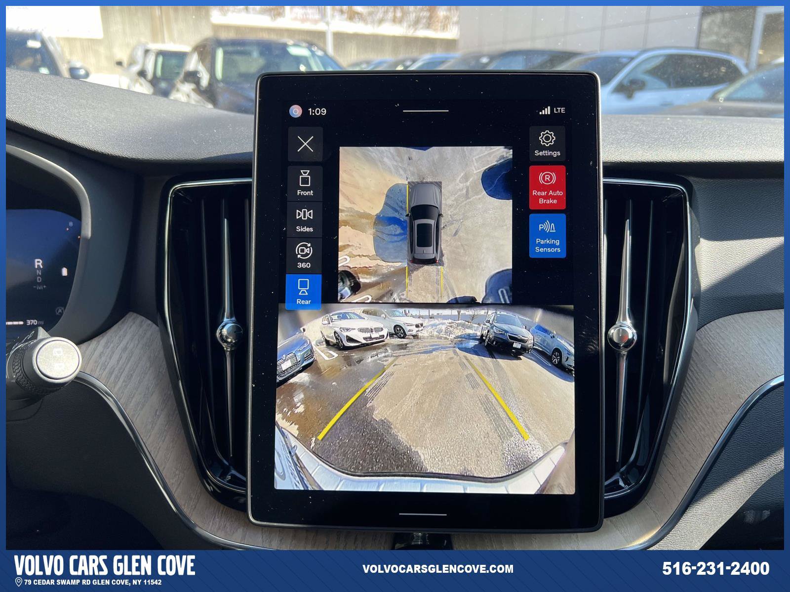Used 2026 Volvo XC60 B5 Plus w/ Protection Package Premier AWD/4WD image 28