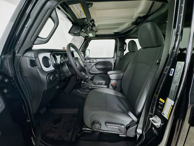 New 2025 Jeep Gladiator Sport image 23