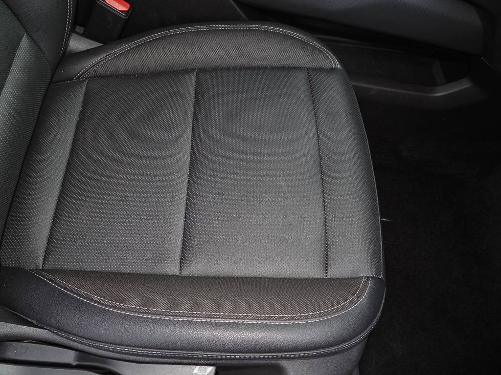 Used 2024 Chevrolet Equinox EV LT FWD image 17