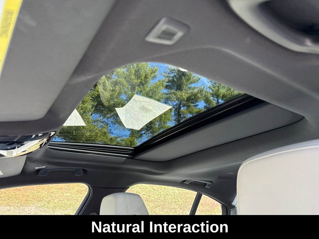 Used 2025 BMW 530i xDrive w/ Premium Package image 25