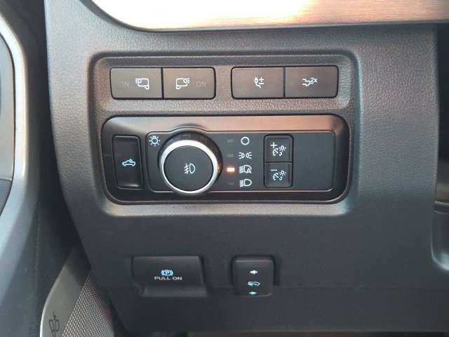 Used 2023 Ford F250 Lariat w/ Lariat Ultimate Package AWD/4WD image 24