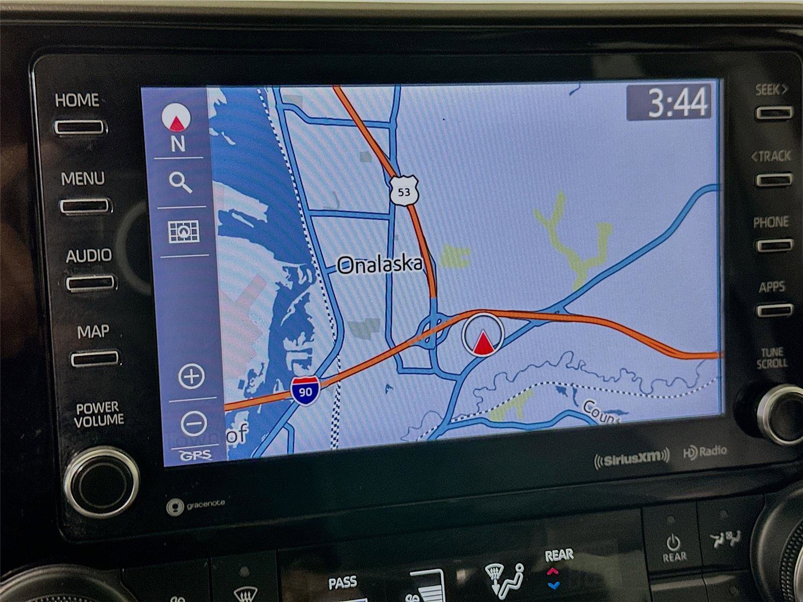Used 2022 Toyota Highlander XLE AWD/4WD image 21