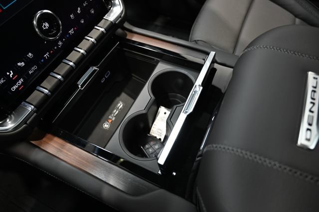 New 2026 GMC Yukon Denali w/ Denali Reserve Package image 22