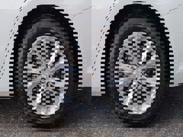 Used 2023 Chevrolet Malibu LT image 14