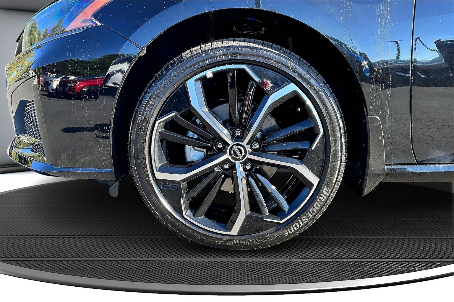 New 2025 Nissan Altima 2.5 SR image 12