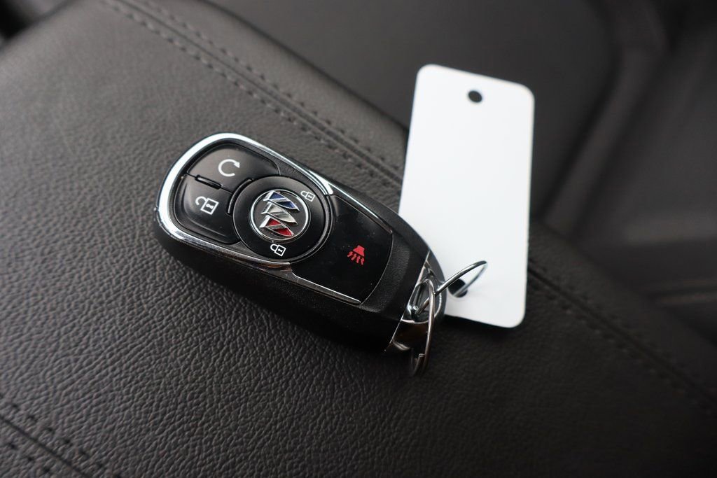 Used 2023 Buick Encore GX Select w/ Safety Package II image 34