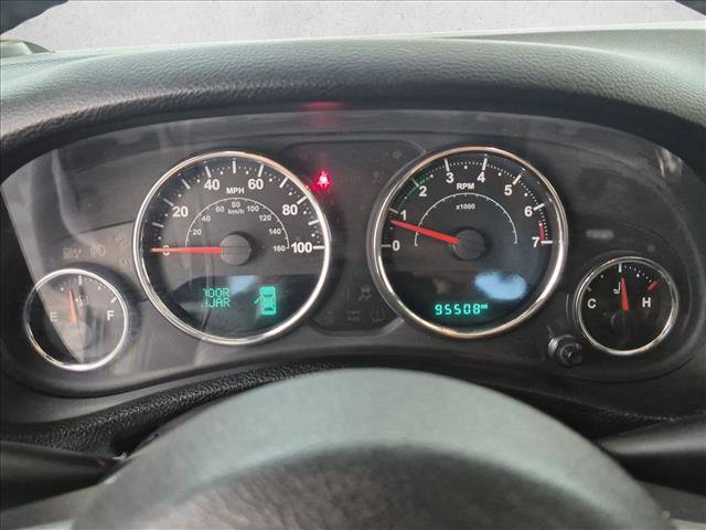 Used 2015 Jeep Wrangler Unlimited Sahara w/ Mopar Chrome Edition Group AWD/4WD image 11