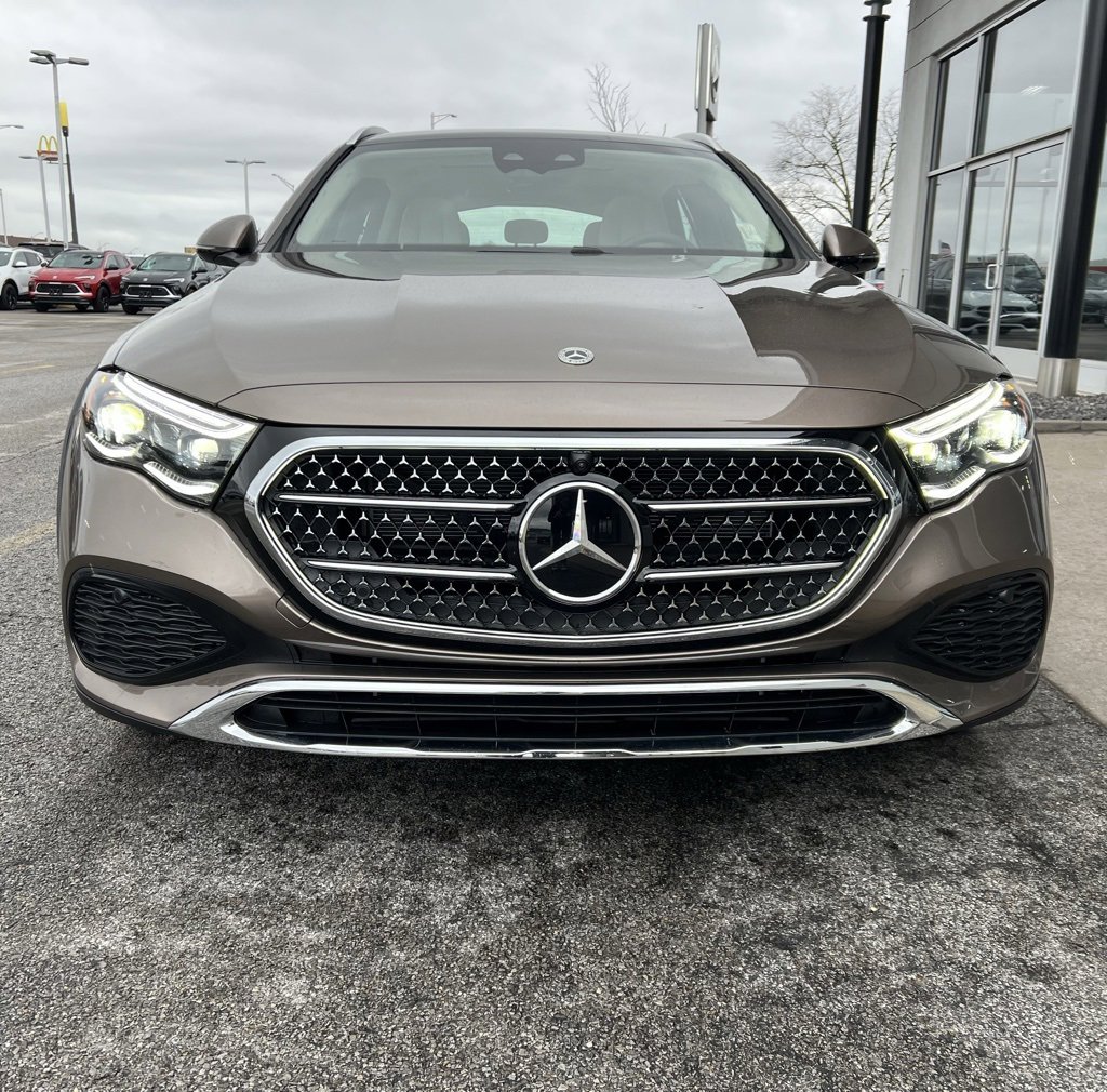 New 2026 Mercedes-Benz E 450 4MATIC All-Terrain Wagon image 3