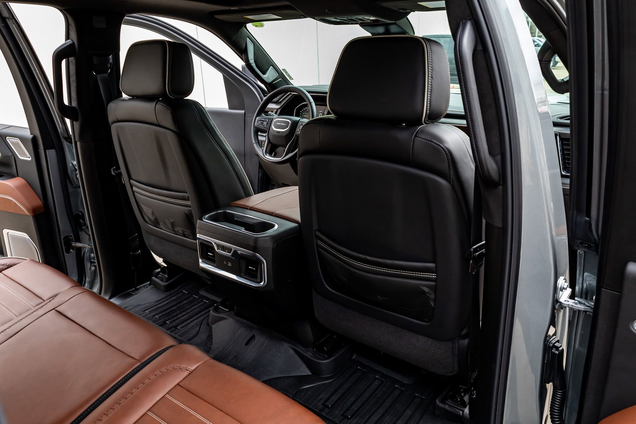 Used 2026 GMC Sierra 2500 Denali Ultimate image 32