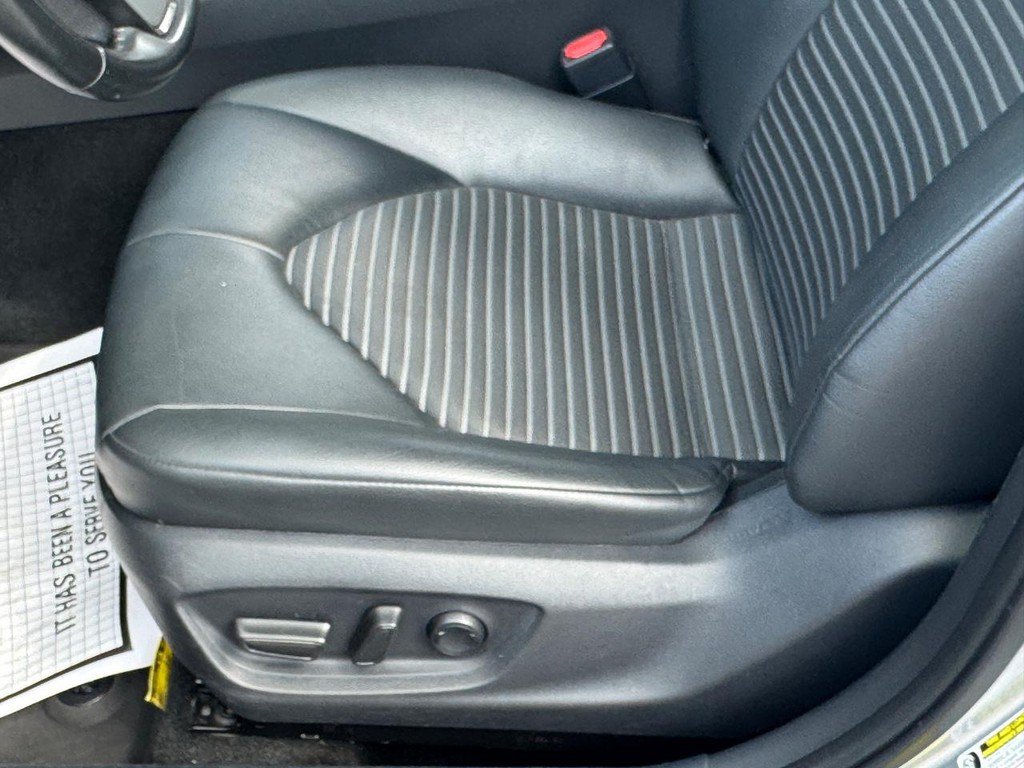 Used 2023 Toyota Camry SE FWD image 22