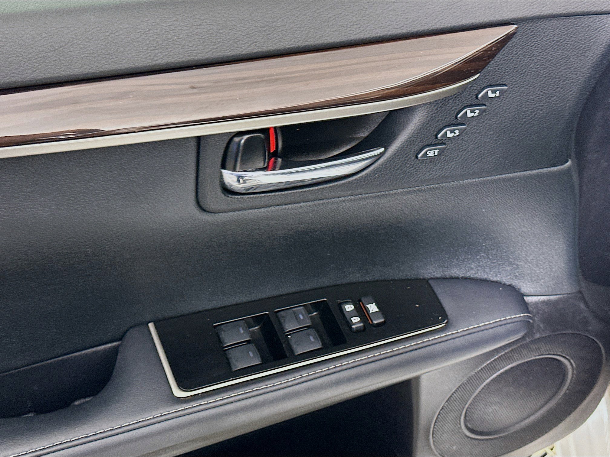 Used 2017 Lexus ES 350 w/ Navigation System Package image 15