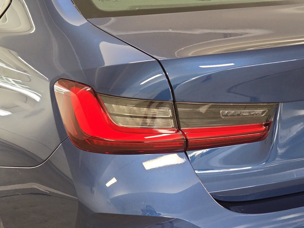 Certified 2023 BMW 330i Sedan w/ Driving Assistance Package RWD image 29