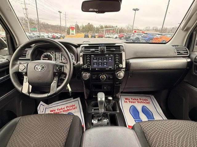 Used 2020 Toyota 4Runner TRD Off-Road AWD/4WD image 19