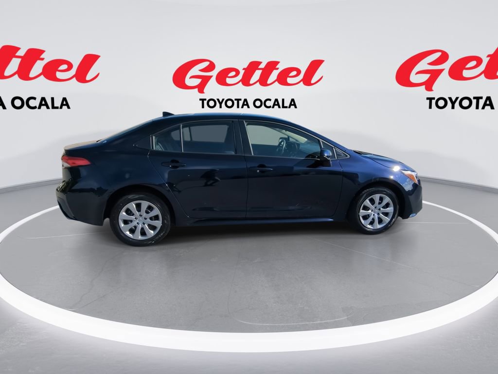 Used 2025 Toyota Corolla LE image 9