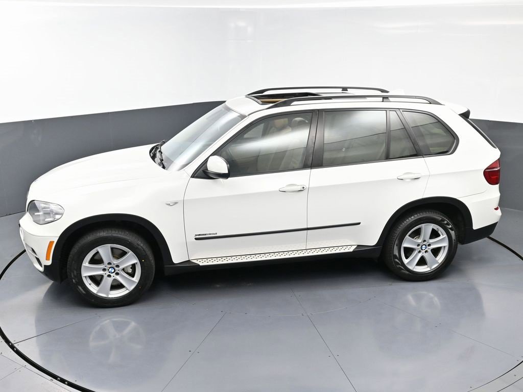 Used 2012 BMW X5 xDrive35d image 49