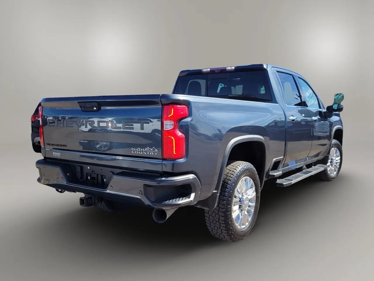 Used 2020 Chevrolet Silverado 3500 High Country w/ Technology Package AWD/4WD image 10