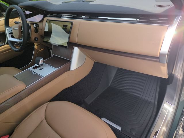 New 2026 Land Rover Range Rover Long Wheelbase SE AWD/4WD image 19