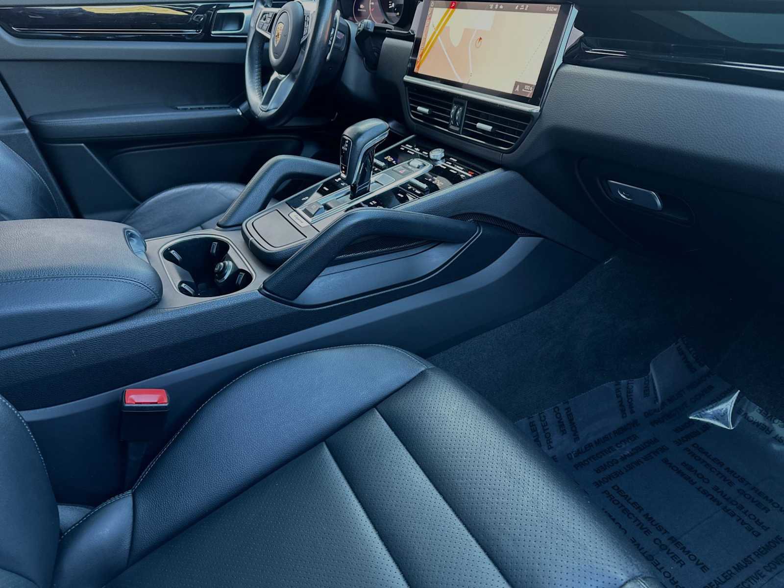 Certified 2021 Porsche Cayenne image 17