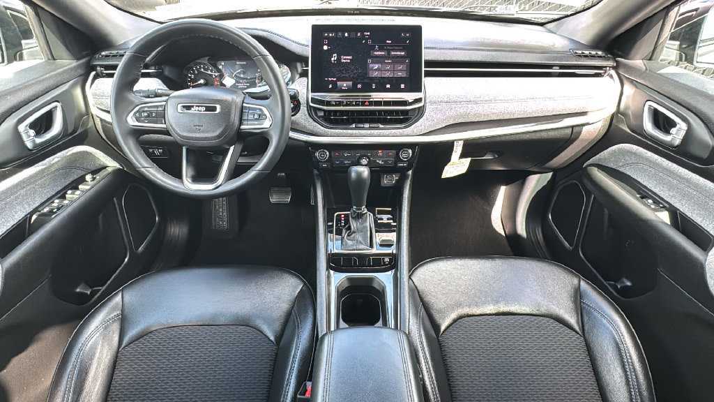 Certified 2023 Jeep Compass Latitude w/ Convenience Group AWD/4WD image 20