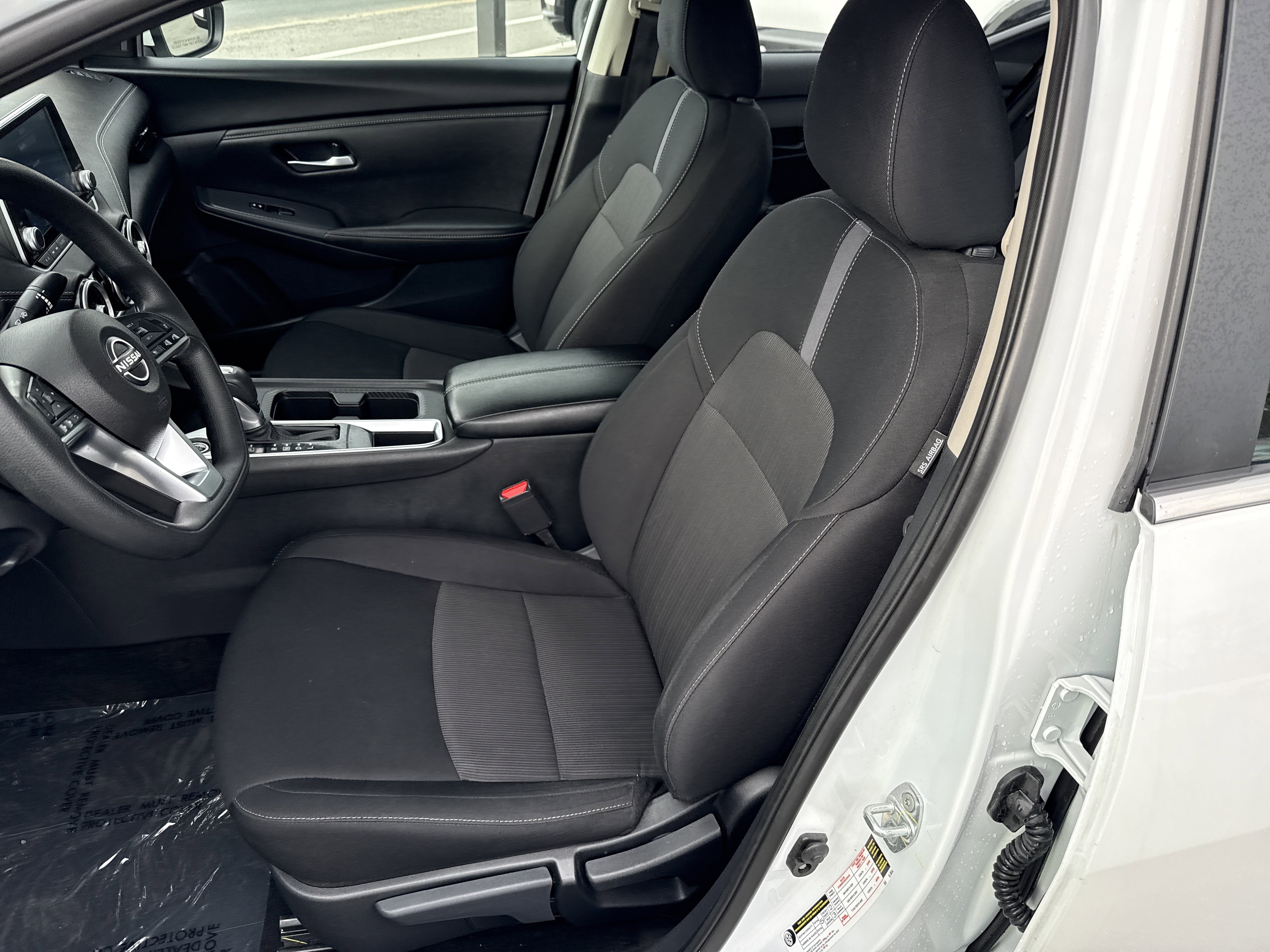 Used 2024 Nissan Sentra SV FWD image 12