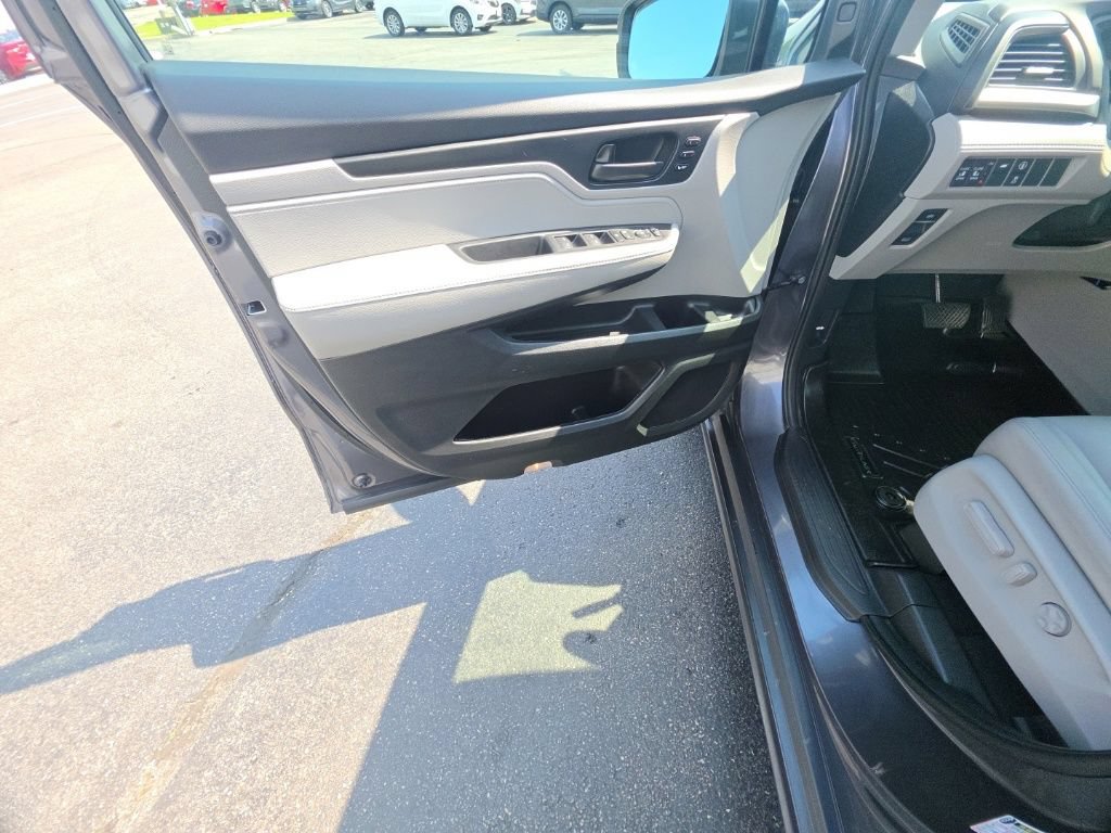 Certified 2024 Honda Odyssey EX-L image 11