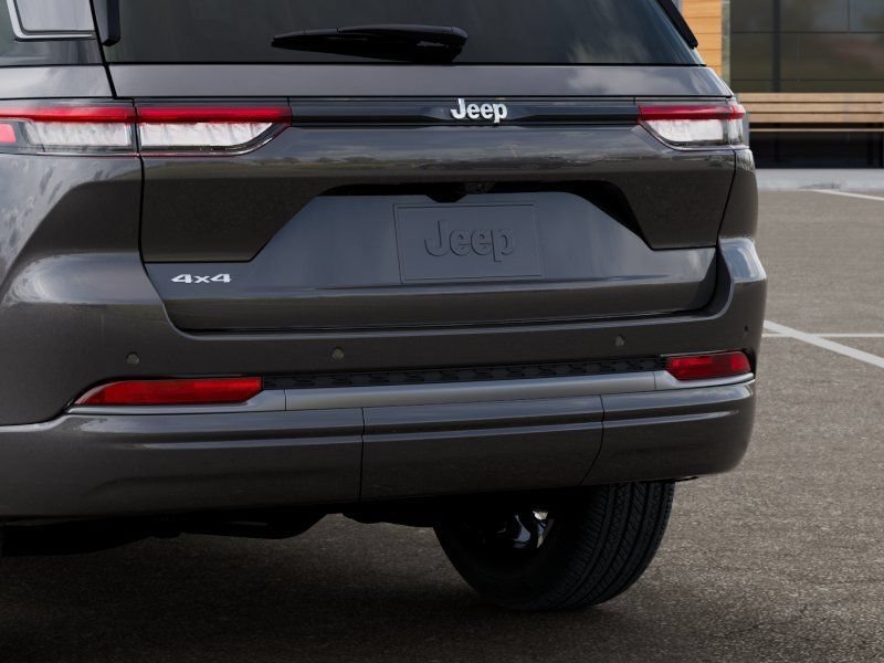 New 2026 Jeep Grand Cherokee Limited AWD/4WD image 14
