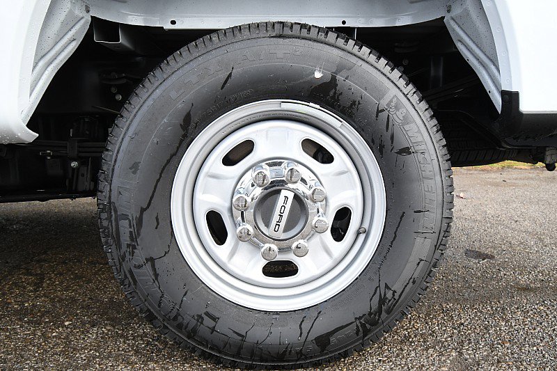 New 2026 Ford F350 XL w/ FX4 Off-Road Package image 17