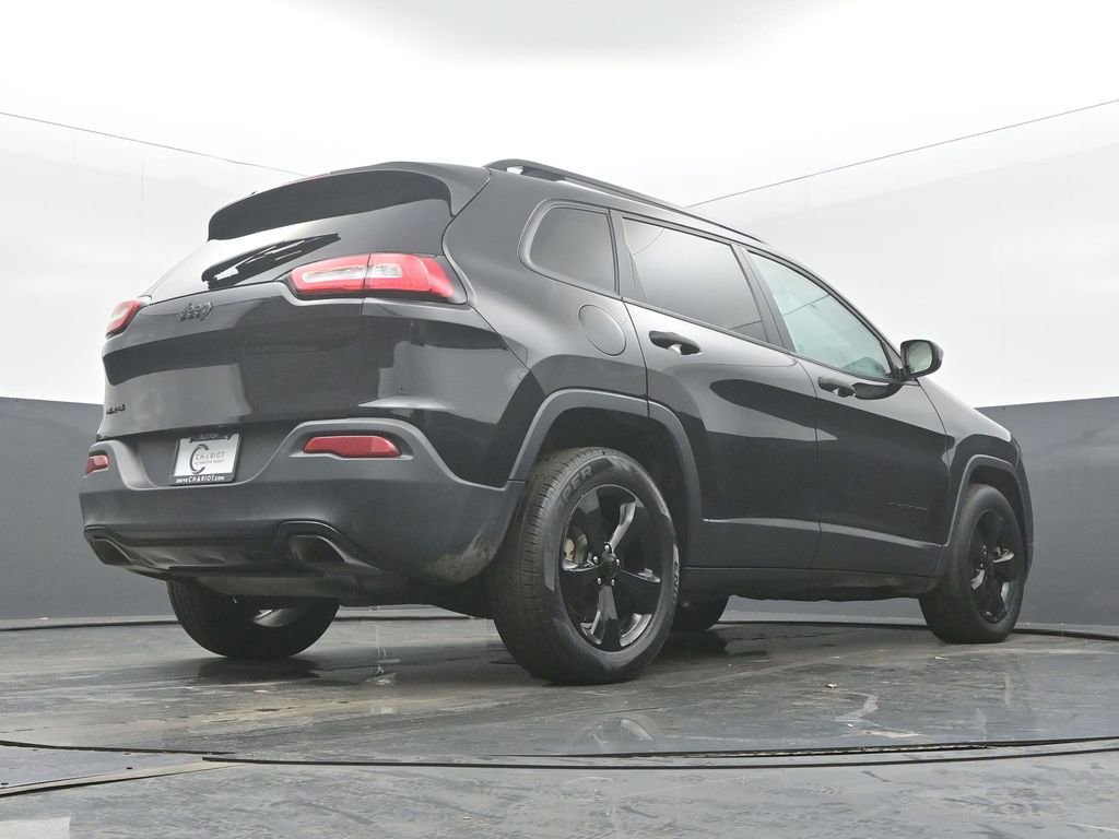 Used 2017 Jeep Cherokee Altitude image 50