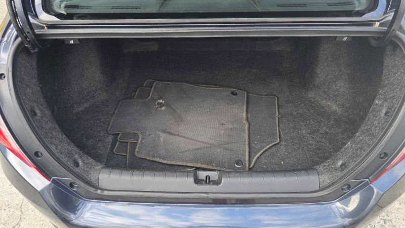 Used 2017 Honda Civic Touring image 32