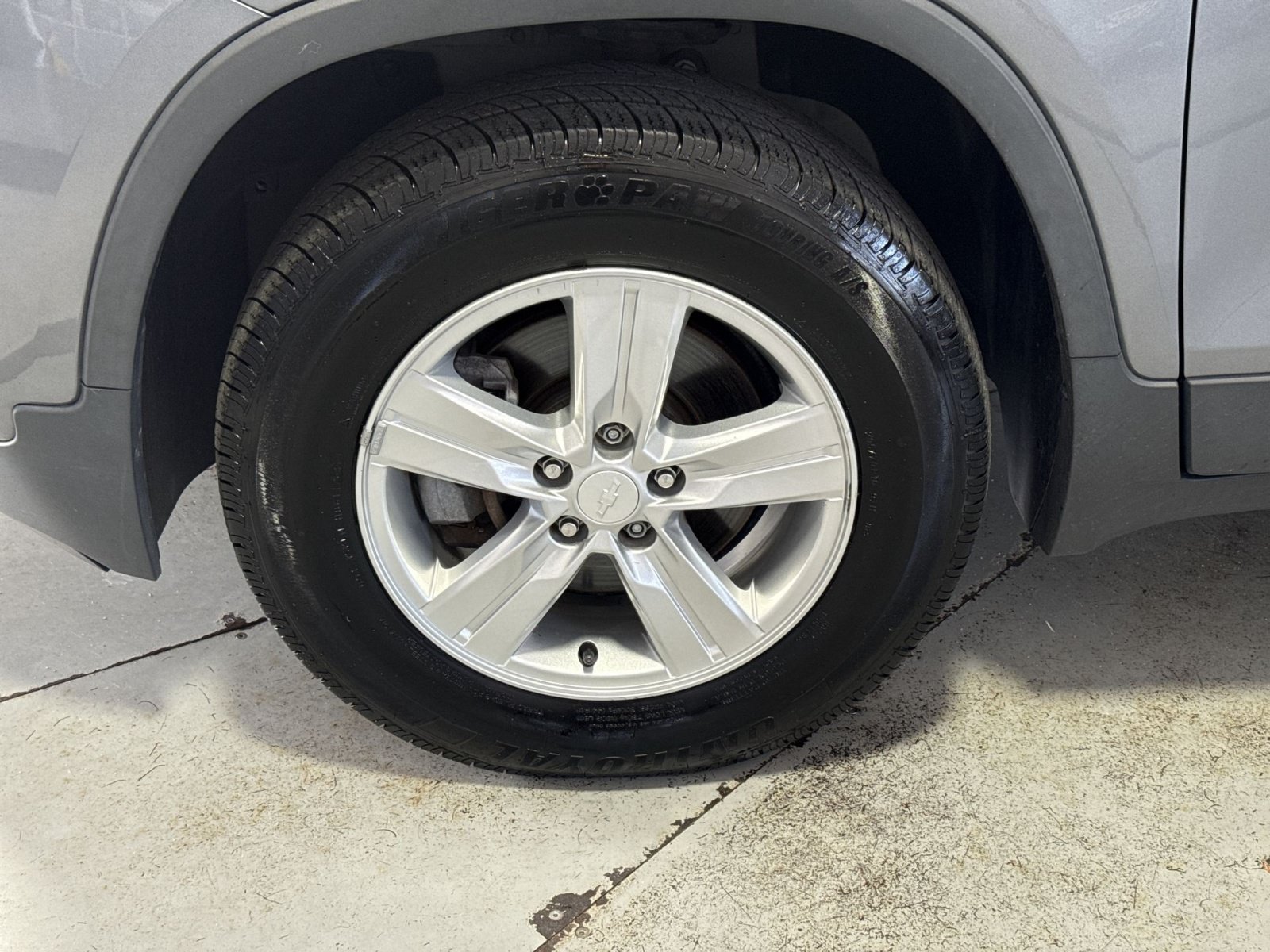 Used 2020 Chevrolet Trax LS AWD/4WD image 13