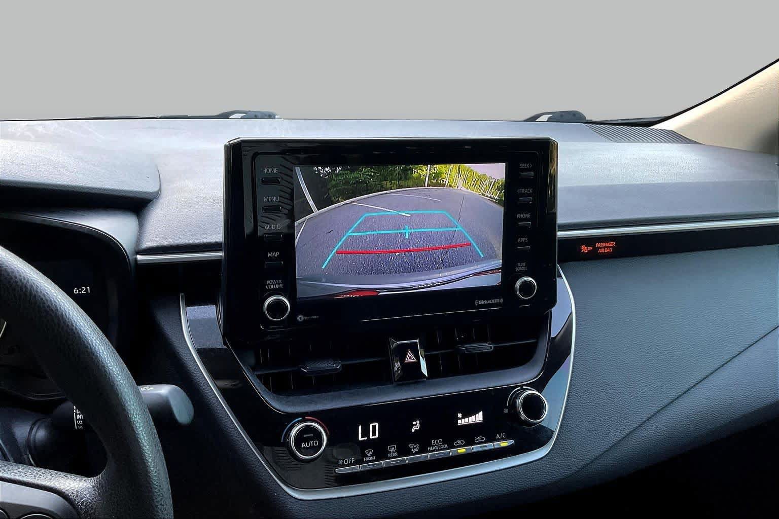 Used 2022 Toyota Corolla LE FWD image 26