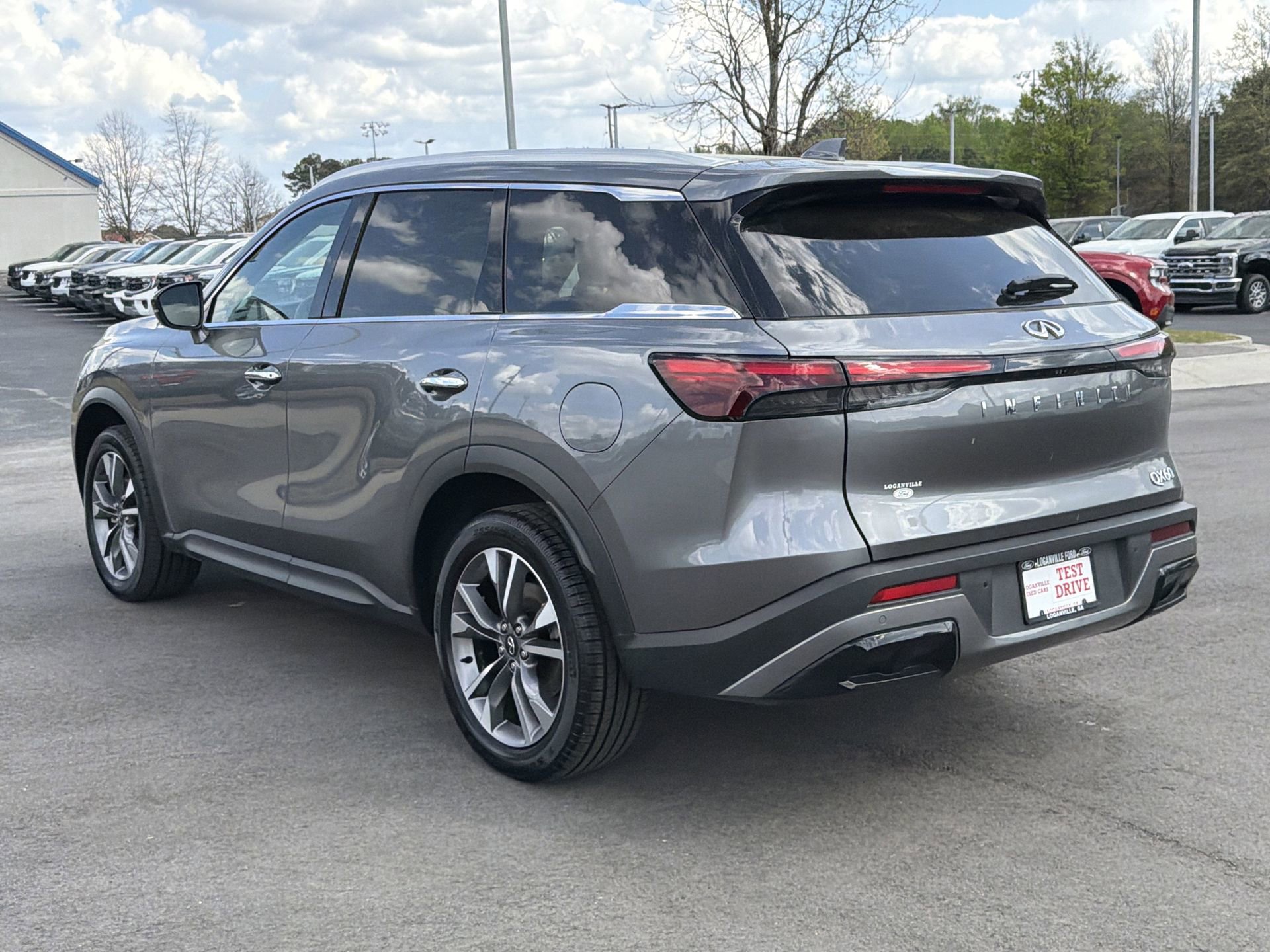 Used 2023 INFINITI QX60 Luxe w/ Performance Audio Package image 25