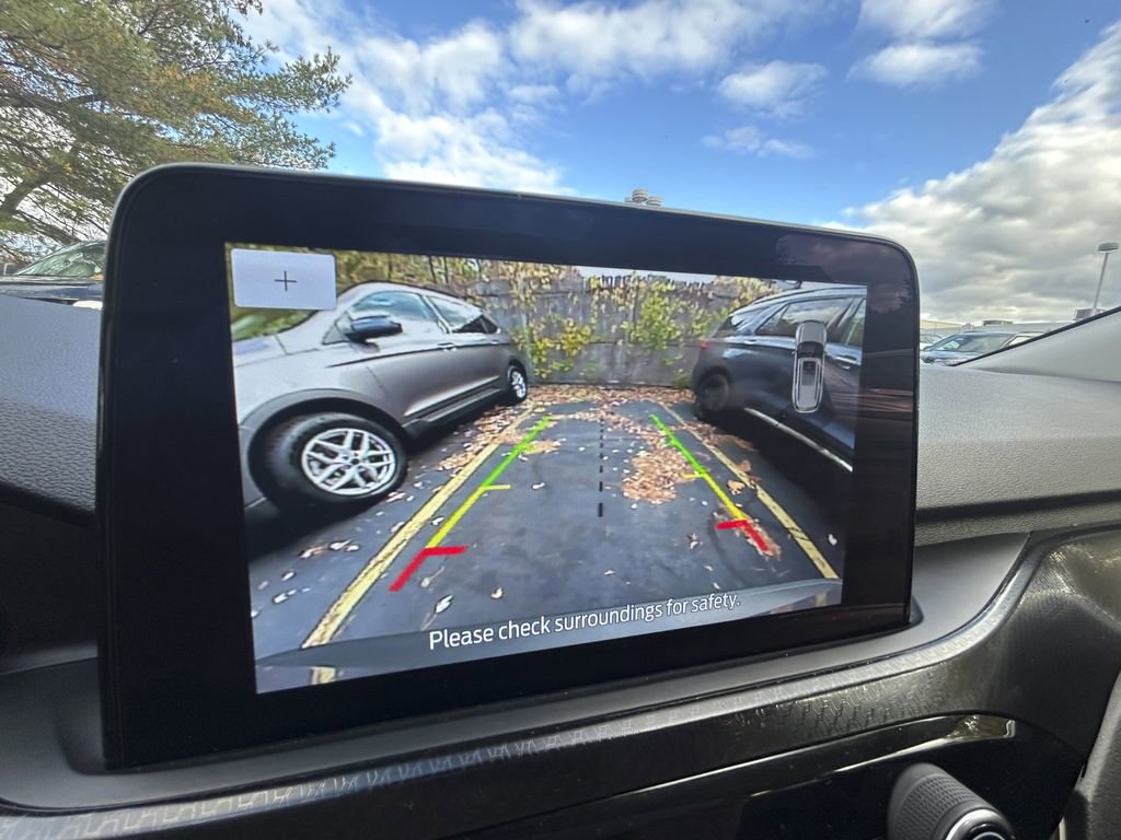 Used 2022 Ford Escape SEL w/ SEL Stealth AWD Package image 17