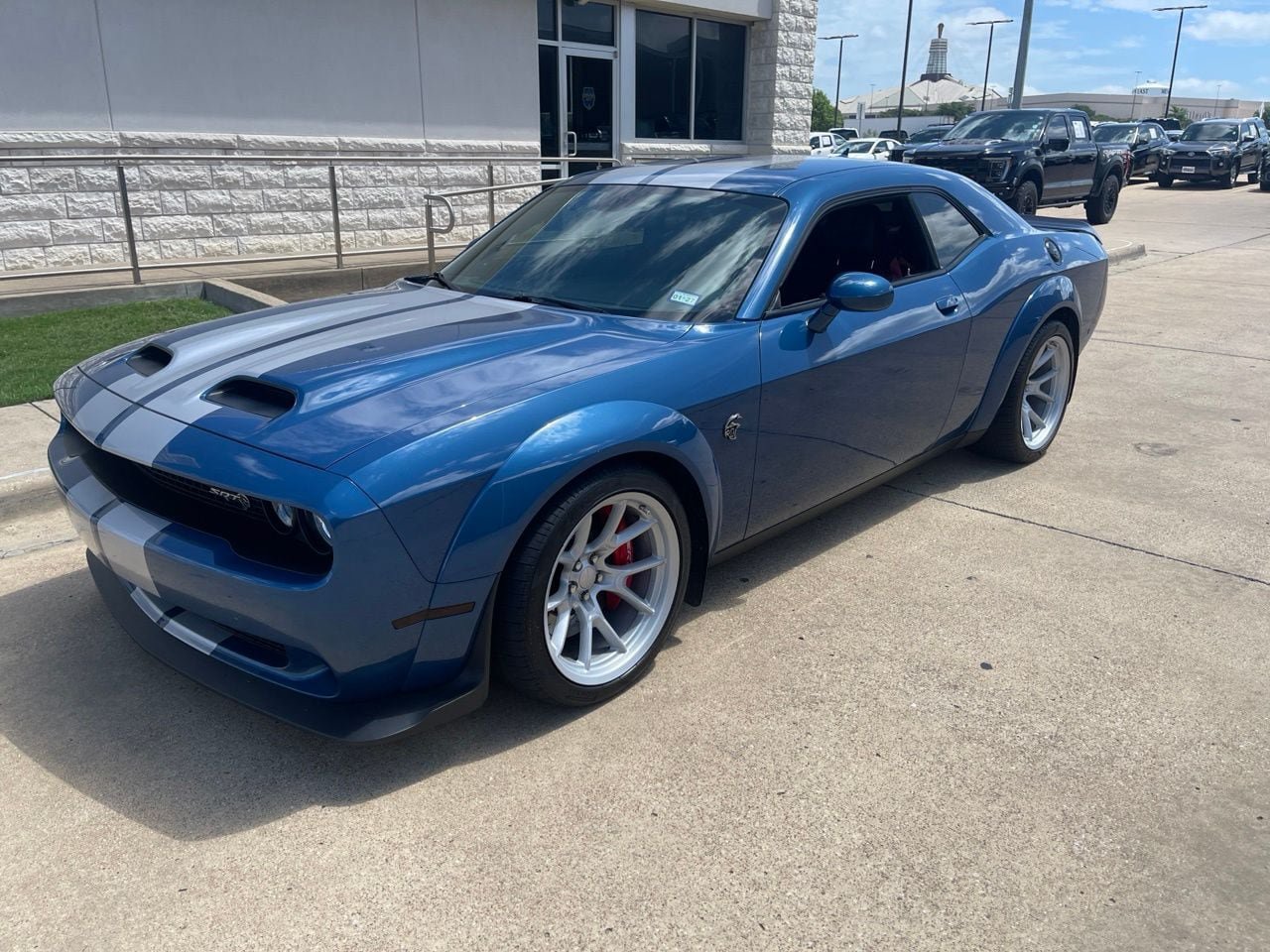Used 2021 Dodge Challenger SRT Hellcat Redeye RWD image 2