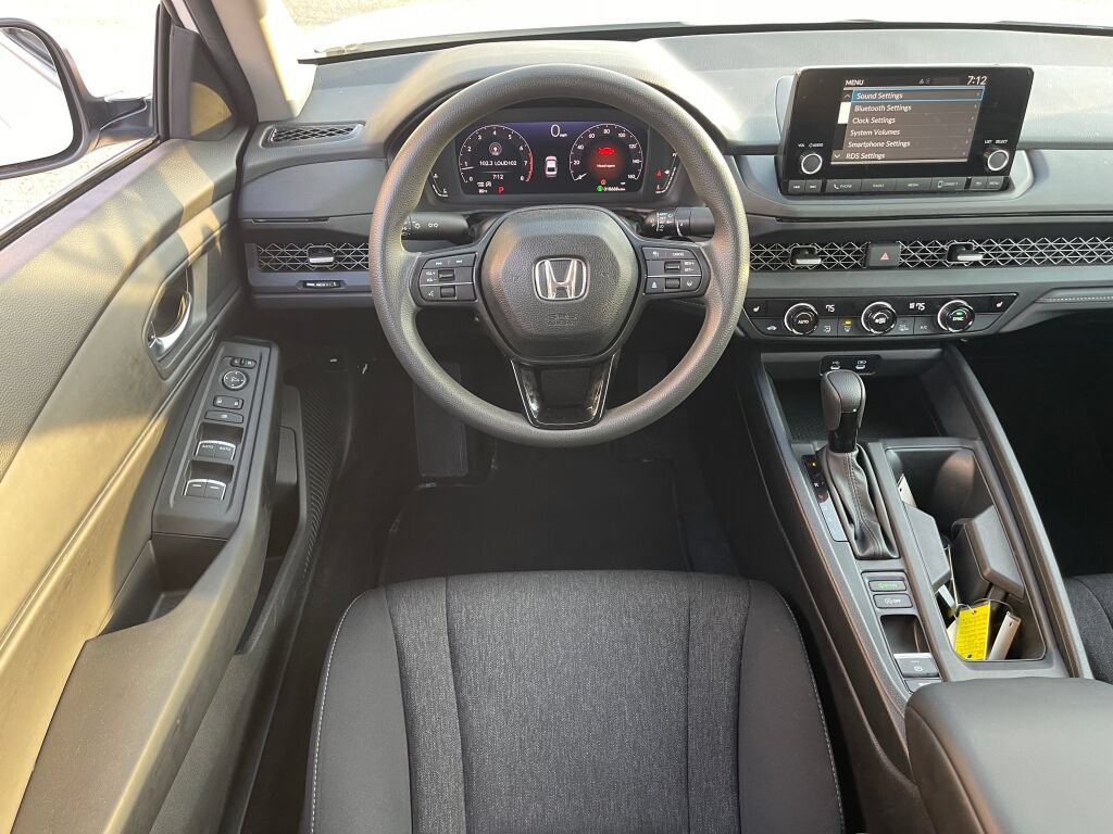 Used 2024 Honda Accord EX image 2