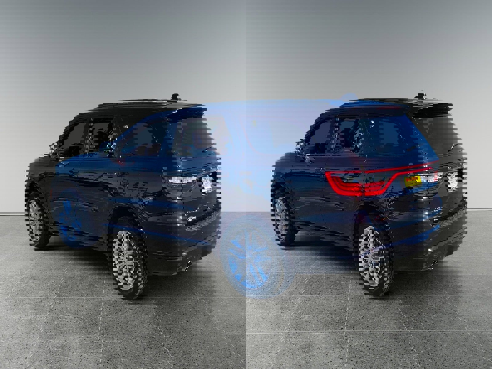 Used 2025 Dodge Durango GT image 3