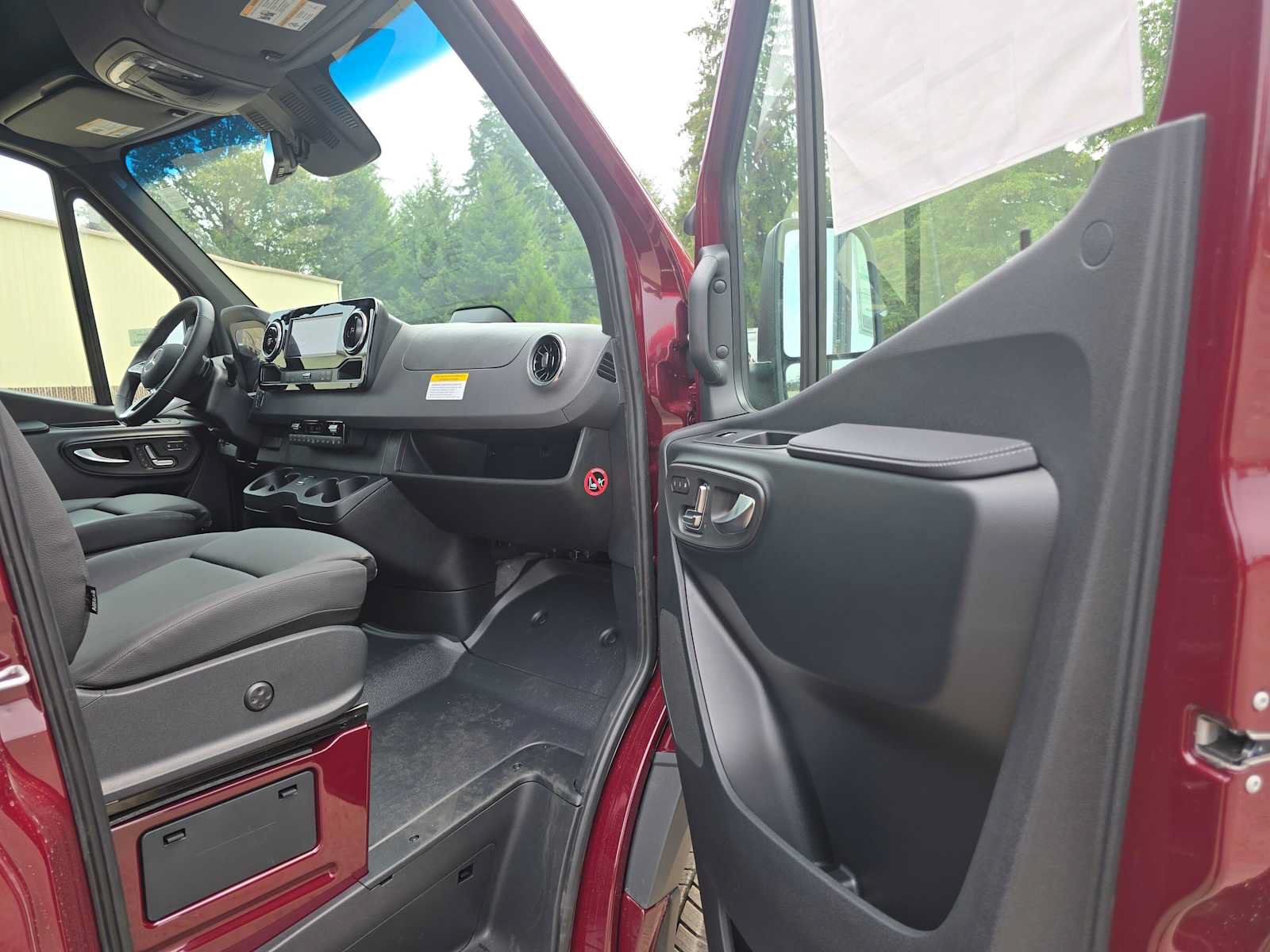 New 2026 Mercedes-Benz Sprinter 2500 image 10
