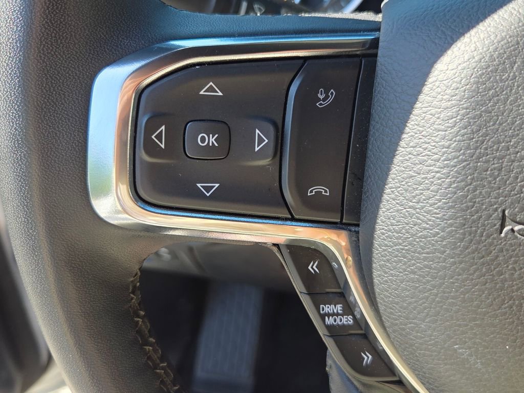 Used 2025 RAM 1500 Laramie image 24