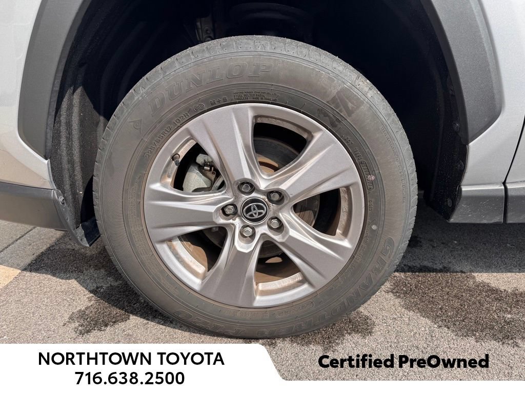 Used 2025 Toyota RAV4 XLE w/ Weather Package AWD/4WD image 30