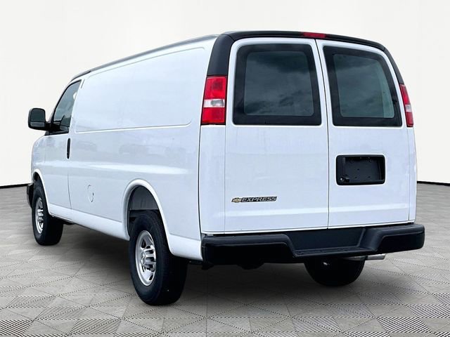 New 2026 Chevrolet Express 2500 w/ Driver Convenience Package RWD image 4
