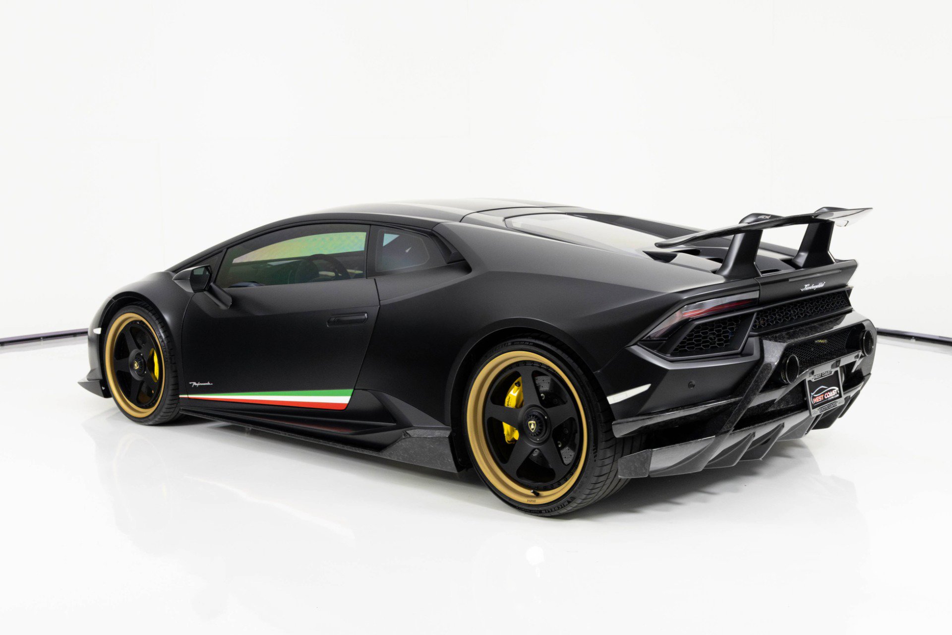 Used 2018 Lamborghini Huracan Performante image 5