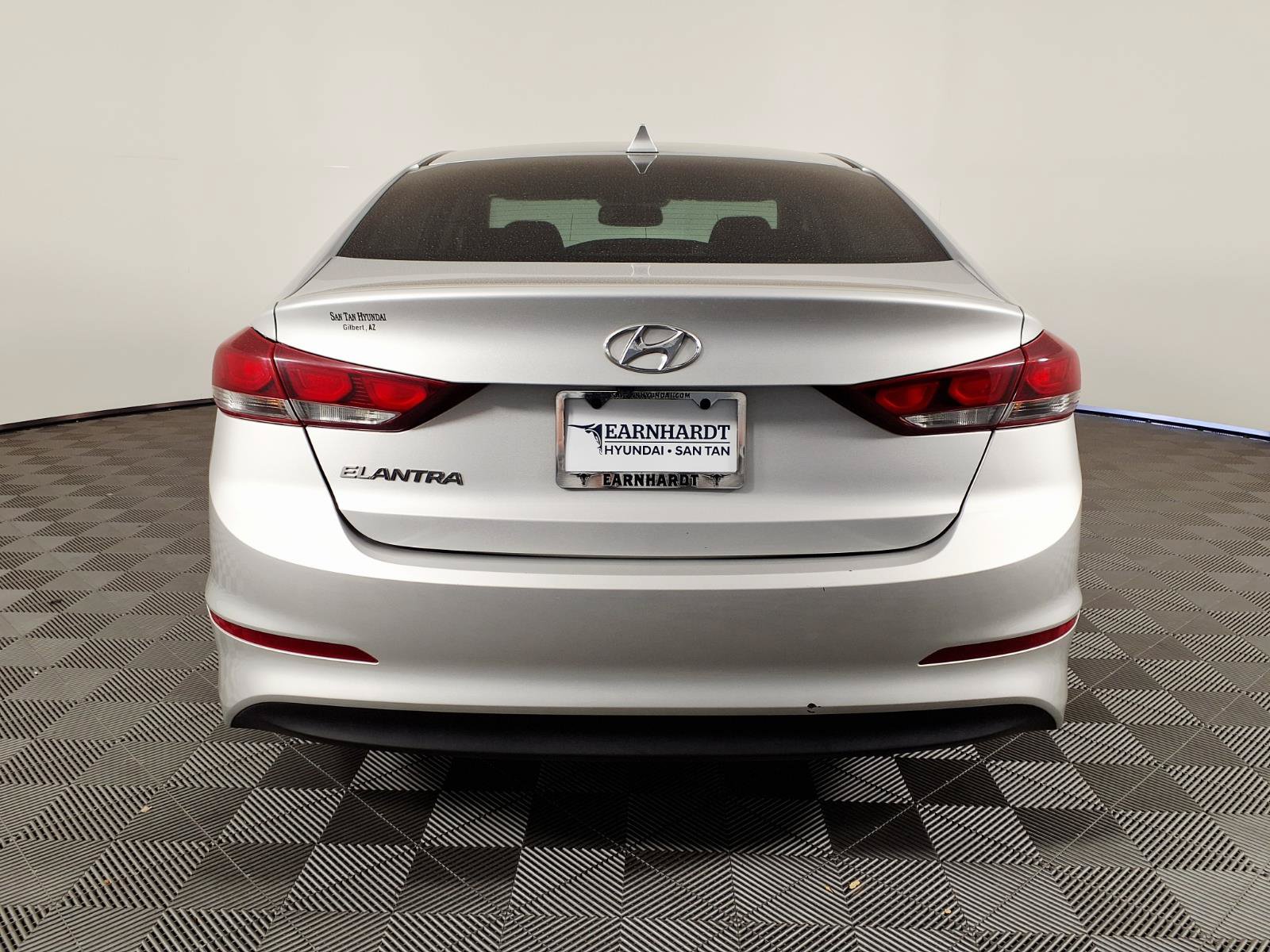 Used 2018 Hyundai Elantra Value Edition w/ Cargo Package FWD image 5