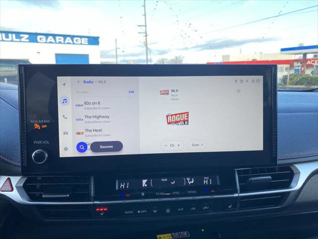 Certified 2025 Toyota Sienna XSE w/ XSE Plus Package image 16