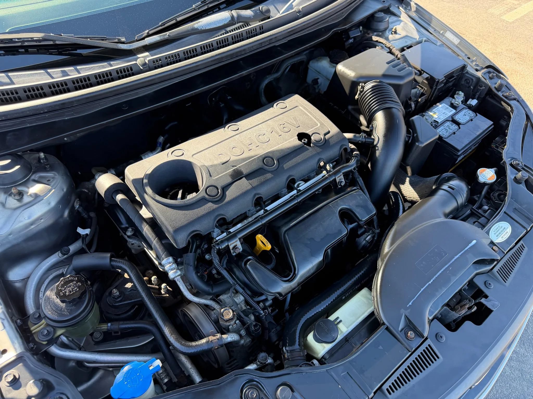 Used 2010 Kia Forte Koup EX FWD image 31