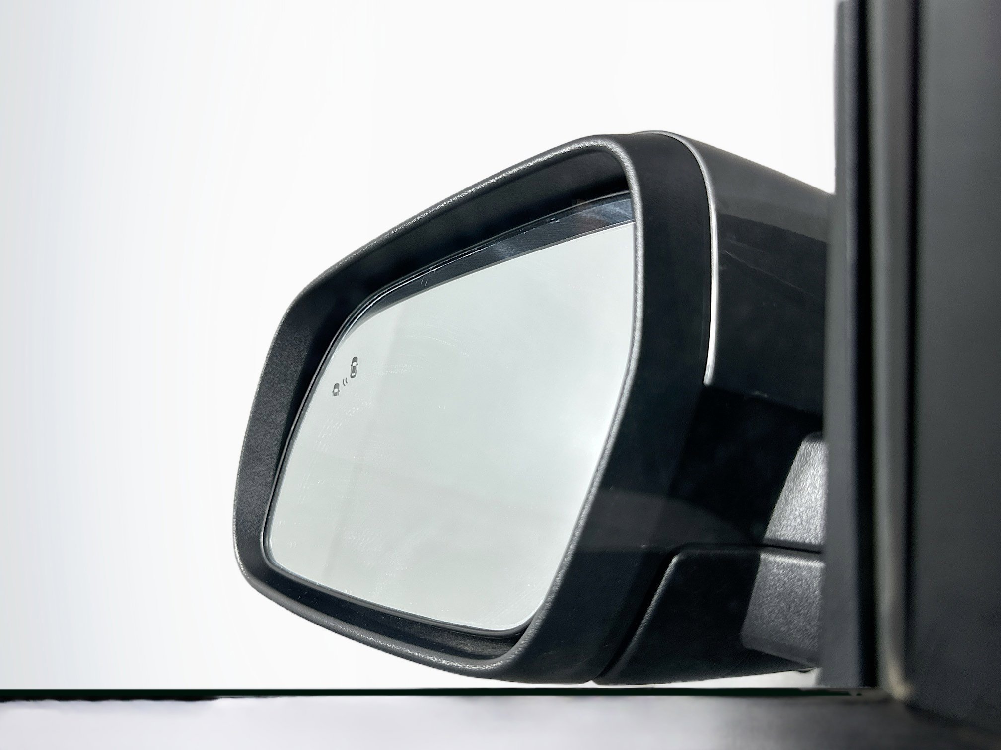 Used 2025 Hyundai Venue SEL FWD image 16