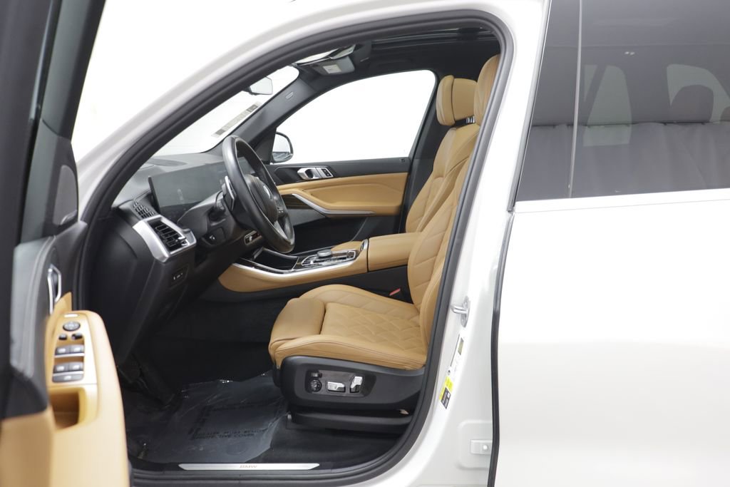 Certified 2024 BMW X5 xDrive50e w/ Premium Package image 6