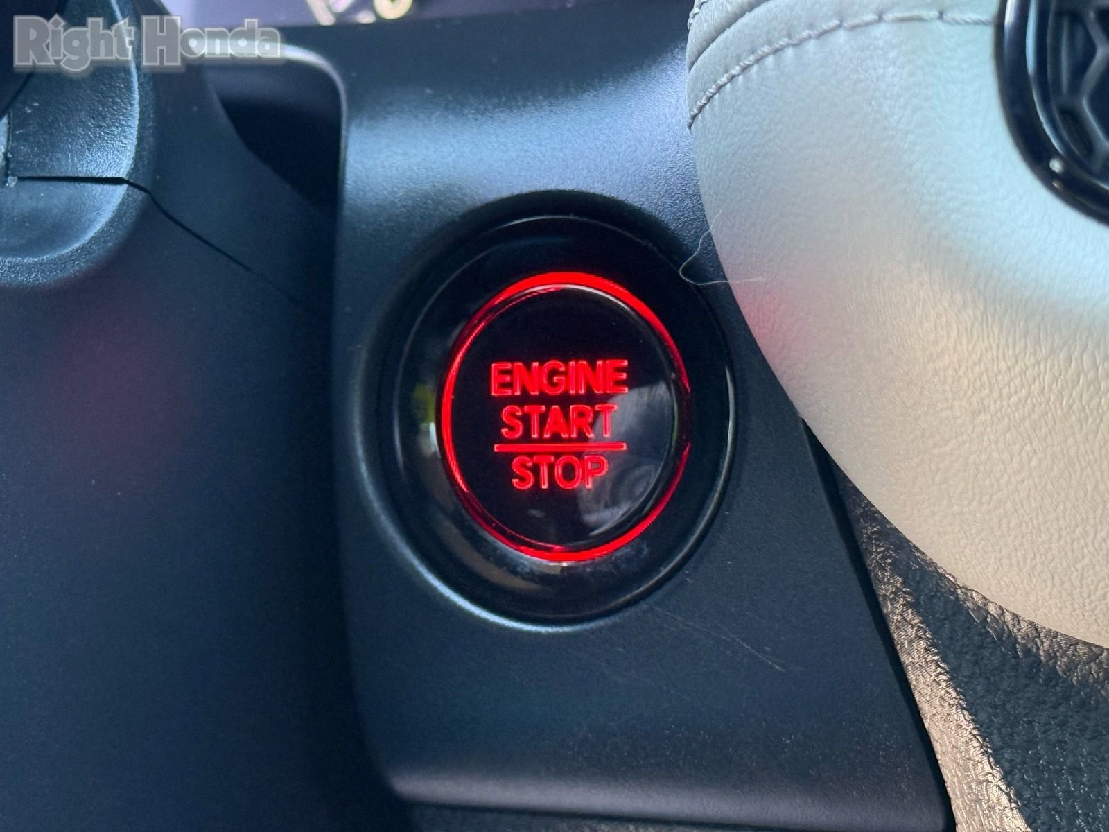 Used 2024 Honda HR-V LX image 27