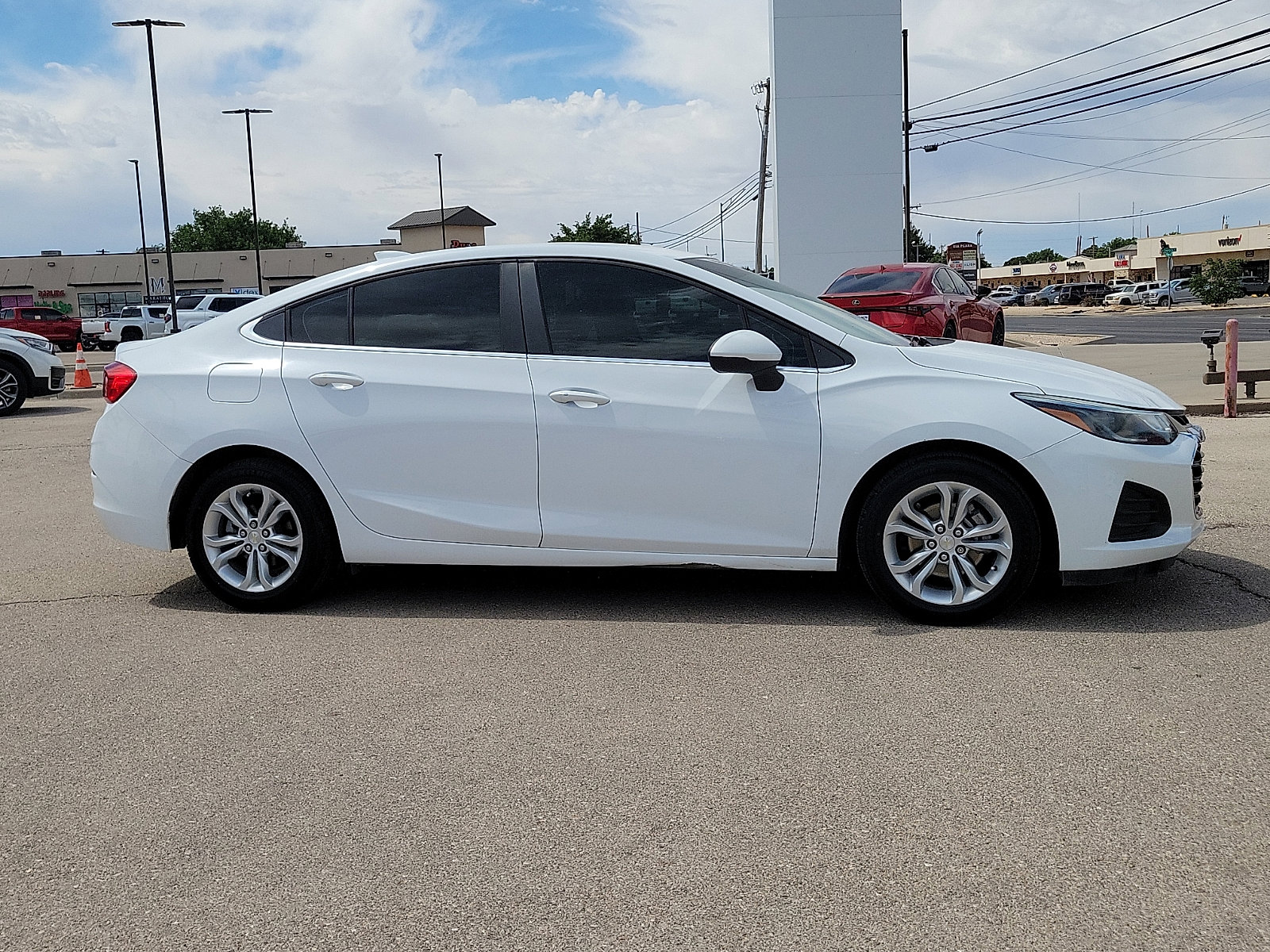 Used 2019 Chevrolet Cruze LT w/ Convenience Package FWD image 5